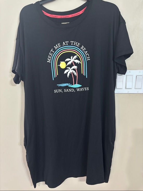 Joyspun Other - Joyspun Black Graphic Beach Tee - Meet Me At The Beach